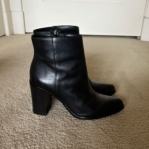 Vince Camuto Black Leather Heeled Boots